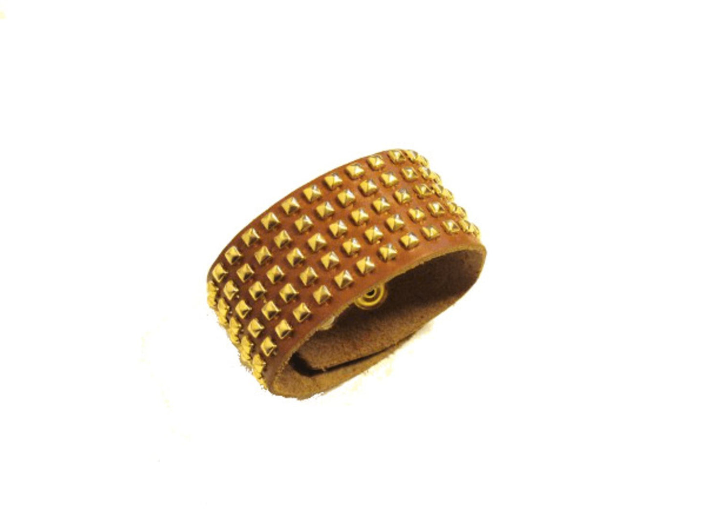 Läderarmband med pyramidnitar - 5 rad