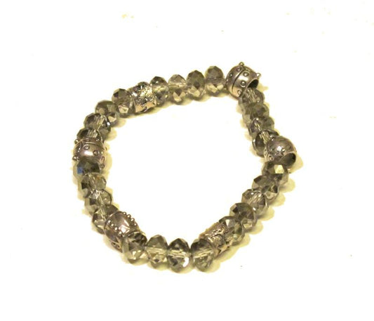 Armband med pärlor